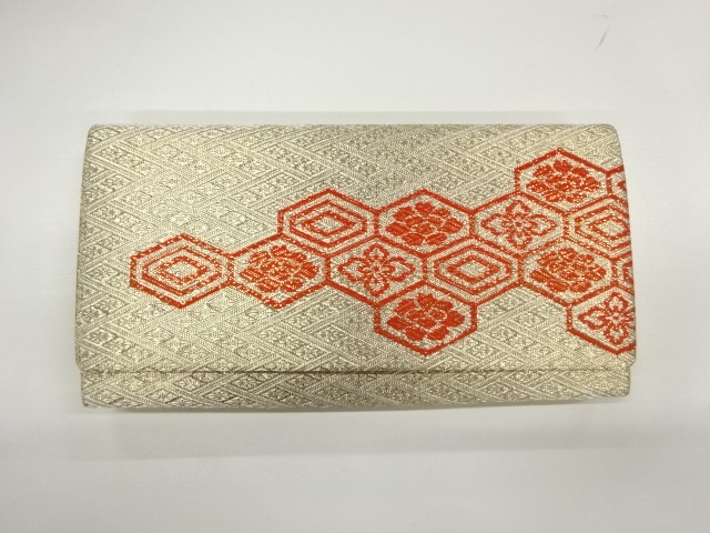 リサイクル　亀甲に花模様織出し和装バッグ